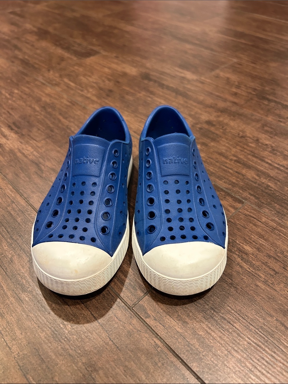 Native Kids Water Shoes Slip-On in Blue with White Toe